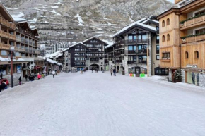 Central 3 bedroom chalet with balcony